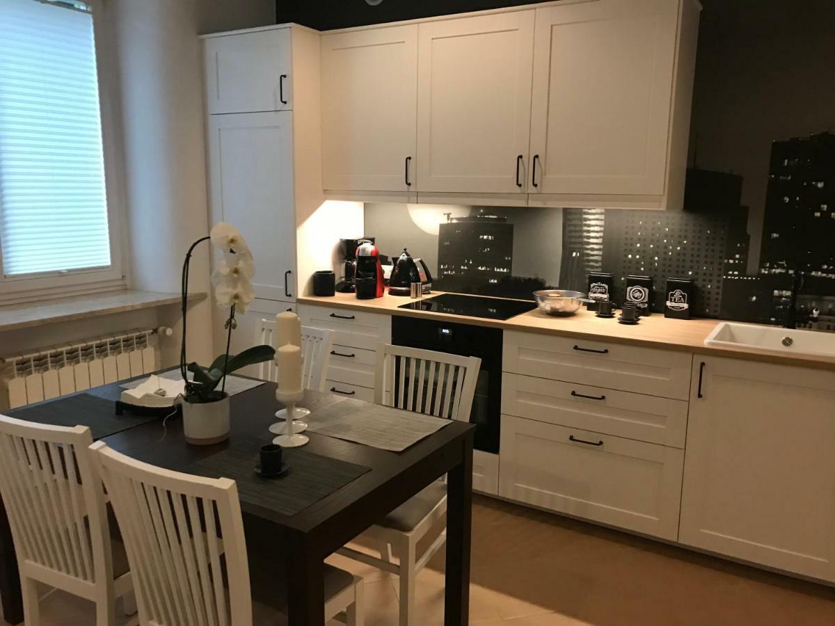 Ferienwohnung Stare Miasto Swietojerska 12 Warschau Exterior foto