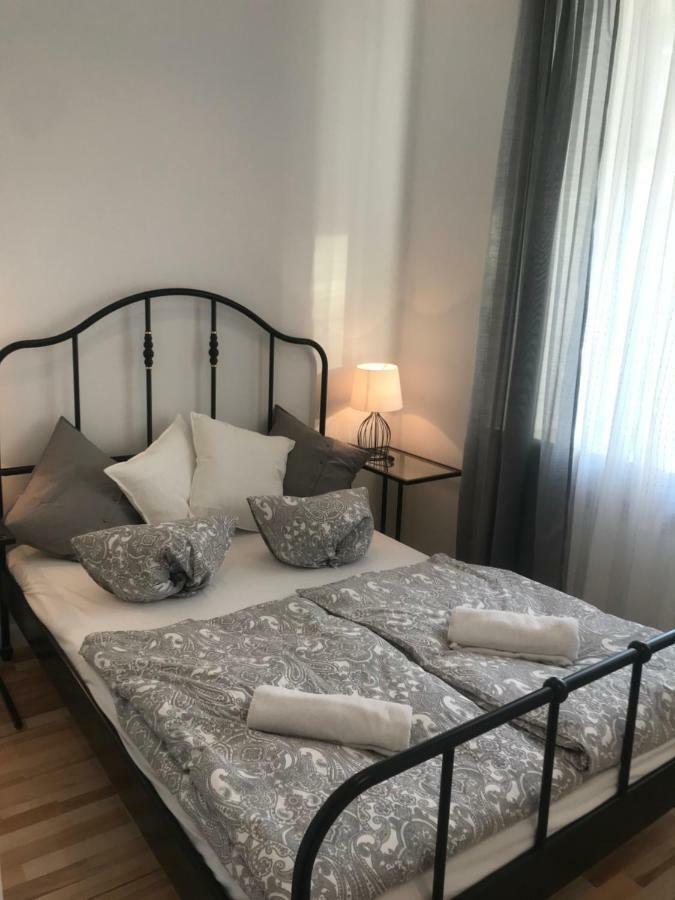 Ferienwohnung Stare Miasto Swietojerska 12 Warschau Exterior foto